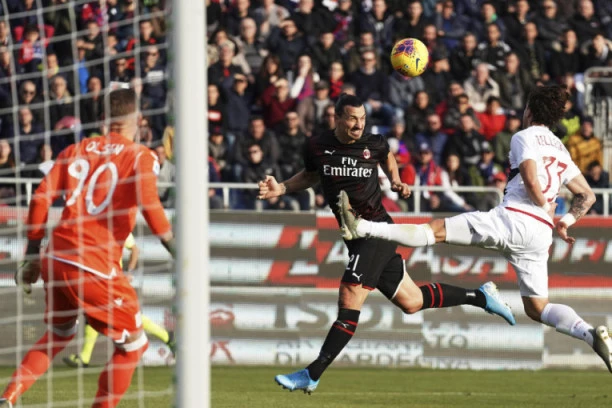 Ibra odmah golom ušao u istoriju, pa poručio: Um mi je bistar, a telo spremno!