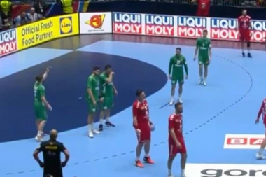 Promašeni ziceri, zelena provokacija i bruka Srbije: Crna Gora pobedila "Orlove" za prvi trijumf na EP u istoriji!