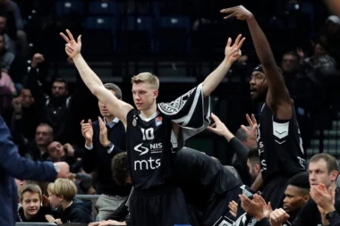 Ognjen Jaramaz "kecmanovskom" trojkom doneo trijumf i vrh tabele ABA lige Partizanu!