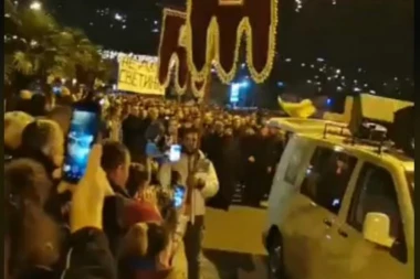 (VIDEO) NASLEDNICI MARKA MILJANOVA UMARŠIRALI U PODGORICU