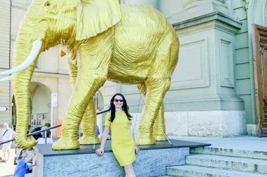 (FOTO) Afera "Železnica": Supruga uhapšenog Miroljuba Jevtića voli život na visokoj nozi!