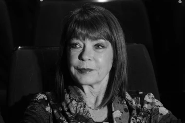 PORODICA NEDE ARNERIĆ PROMENILA PREZIME: Otkrivena istina o glumici, nisu želeli da im se desi ono NAJGORE