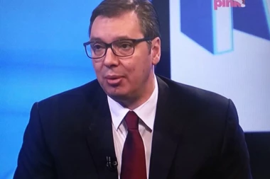 Tenkovima na Crnu Goru neću, a oni koji bi da ratuju, ratovali bi 24 časa! Vučić prokomentarisao odnose sa Đukanovićem