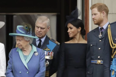 BRITANCI U ŠOKU! Kraljica Elizabeta i Megan razgovarale pre sahrane princa Filipa