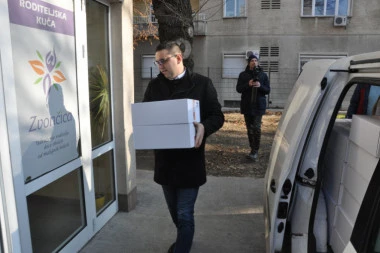 Još jedna CarGo donacija: Dva miliona dinara za decu iz Svratišta i roditeljske kuće Zvončica