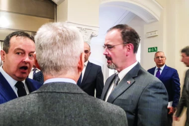 O, VELIKE SILE... Dačić spojio Ruse i Amere