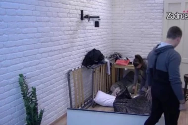 (VIDEO) Želim intimu, moramo da spojimo krevete: Miljana odmah počela da obrađuje Orozovića da spavaju zajedno!