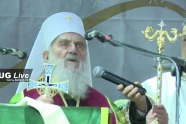 (VIDEO) PODRŠKA BRAĆI U CRNOJ GORI I NA KIM: Moleban ispred Hrama Svetog Save