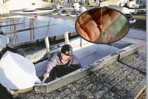 U grob samo sa burmom! U OVOM srpskom gradu zabranjeno je sahranjivanje sa nakitom