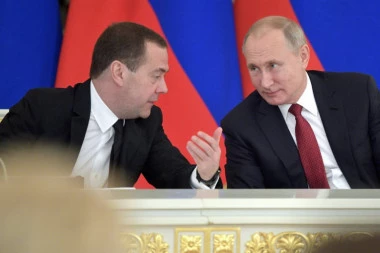 KO KAŽE DA ĆE UKRAJINA POSTOJATI ZA DVE GODINE?! Zlokobne reči Medvedeva odjeknule poput bombe: Amerikancima nije stalo - to je za njih sitnica!