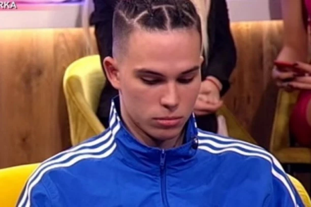 Moj otac je primio metak za Đinđića: Voyage otkrio burnu životnu priču!