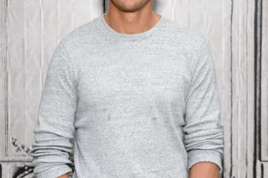 LEGENDARNI BER GRILS DOŠAO U SRBIJU! Kod nas snima svoju emisiju o preživljavanju i odmah poslao PORUKU ĐOKOVIĆU