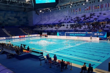 Crnogorci dominantnom predstavom do četvrtfinala!