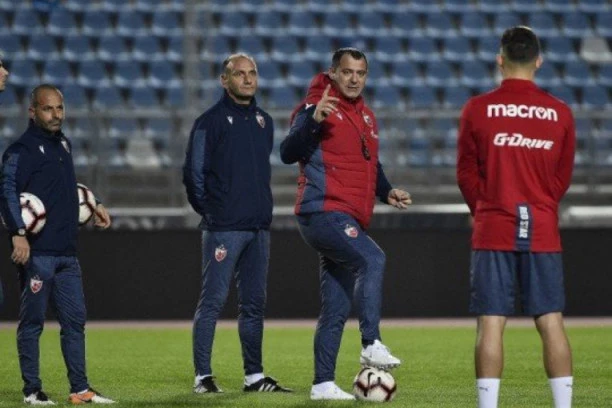 Stanković pobedio na debiju, pa se izvinio svom igraču!