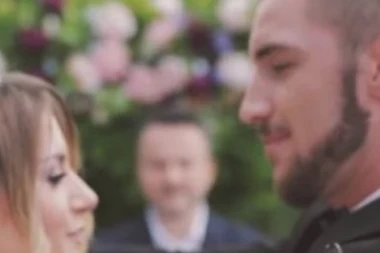 (FOTO, VIDEO) Mensur bio oženjen? Isplivale šok fotke dugo čuvane Ajdarpašićeve tajne!