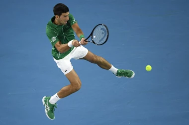 Porođajne muke Đokovića u Melburnu: Nemac namučio Noleta, ali ga je potom Srbin patosirao!