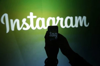 Instagram uveo stiker koji pomaže da lakše zaradite novac!