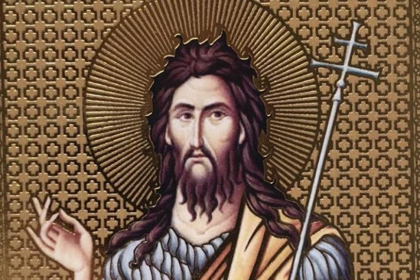 OBIČAJI ZA JOVANJDAN: Nikako NOŽ u ruke, deci nipošto ne dajte PARADAJZ ILI JAGODU