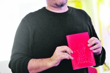 Objavljen laureat 66. nagrade Nin, uz bojkot 18 pisaca: "Pas i kontrabas" roman 2019. godine!