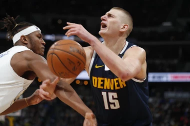 (VIDEO) Džoker se ne zaustavlja, "vukovi" na kolenima: Fenomenalna dabl-dabl partija i pobeda Denvera u gostima!