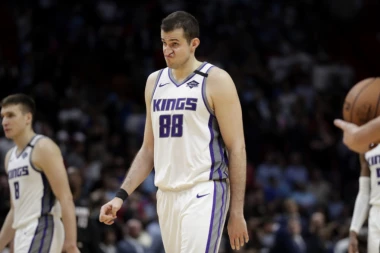 (VIDEO) Pomračenje sunca za Srbe na Floridi: Bjelica umalo heroj, Bogdan promašio šut za pobedu, Majami slavio protiv Sakramenta!