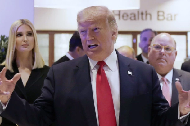 DOSTA VIŠE TIH PROROKA PROPASTI: Tramp nikad žešće isprozivao Gretu Tunberg