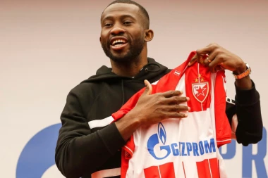 Sanogo predstavljen i odmah raspalio "Delije": Želim da pomognem, posebno hoću pobede nad Partizanom!