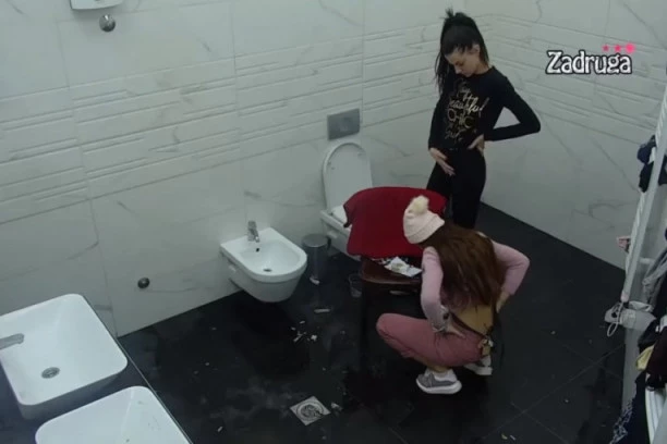 (VIDEO) Tara i Mateja presrećni zbog rezultata: Simova uradila test za trudnoću!