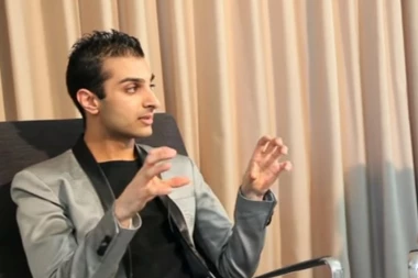 U prošlom životu bio je egipatska kraljica! Predvideo je požar u Notr Damu, a kaže da Trampa i Britance očekuju ove stvari