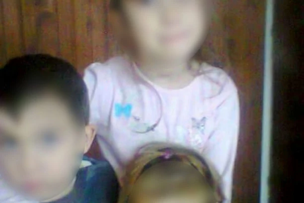 (FOTO) Jeziva tragedija u Maloj Moštanici: Ovo su anđeli koji su stradali u požaru