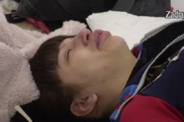(VIDEO) Miljana rida u suzama: Bezuspešno pokušavaju da je smire, ne može da prestane da plače!