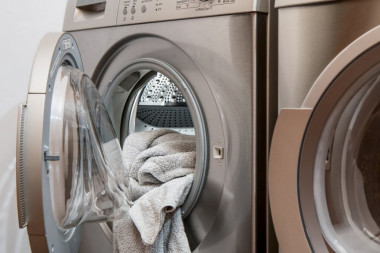 SPAS U PRAVI ČAS! Ako vam se odeća skupila nakon pranja, OVAJ trik će je vratiti u život!
