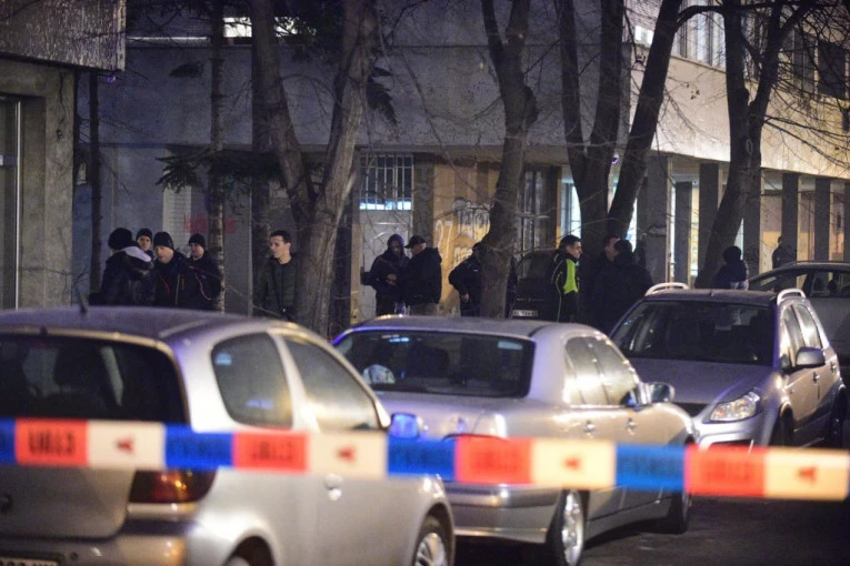 UŽAS U ČAJETINI: Radnik poginuo na gradilištu, pao sa petog sprata!