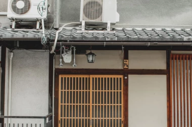 OPREZ! I KLIMA UREĐAJ MOŽE DA IZAZOVE POŽAR: Šta je sve važno da znate da bi izbegli katastrofu