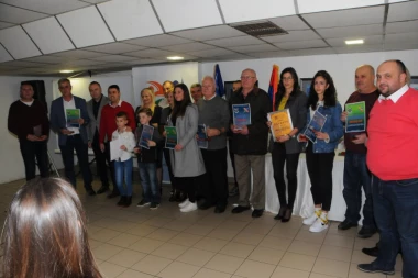 U Priboju po tradiciji svečano proglašena najbolja udruženja i pojedinci: Novo priznanje za SIM Srbije!