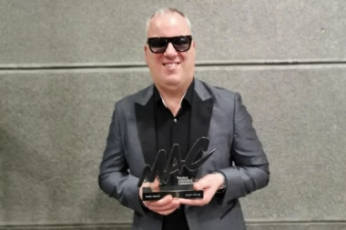 Saša Matić dobio priznanje za pevača godine!