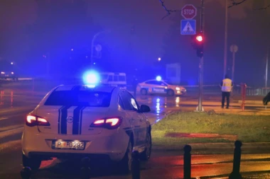 PUCNJAVA U BARU: Ranjeni predsednik Saveta mladih DPS i policajac, potraga za napadačem u toku!