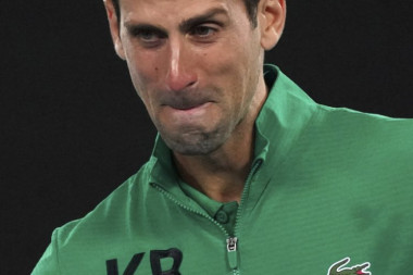 ĐOKOVIĆ NE ZABORAVLJA: Milioni navijača plaču zbog Novakove SRCEPARAJUĆE PORUKE! (FOTO)