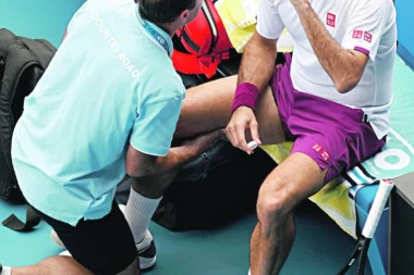 Švajcarac u problemima: Oporavak Rodžera Federera se iskomplikovao!