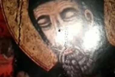 (VIDEO) Proplakala ikona Svetog Stefana Piperskog! Božje čudo opomena Crnoj Gori