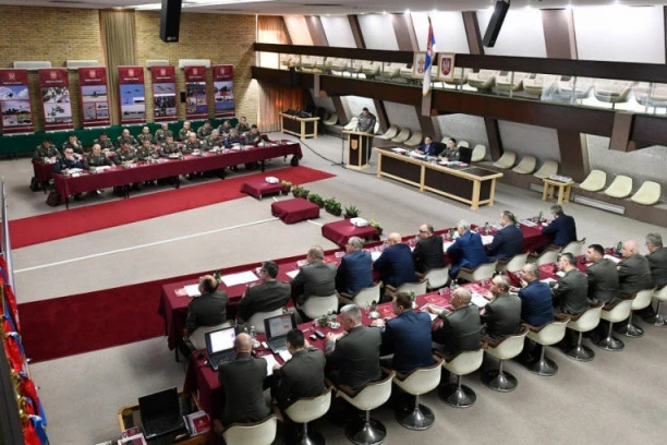 ZAHVALNI VRHOVNOM KOMADANTU: Godišnja analiza sposobnosti Vojske Srbije