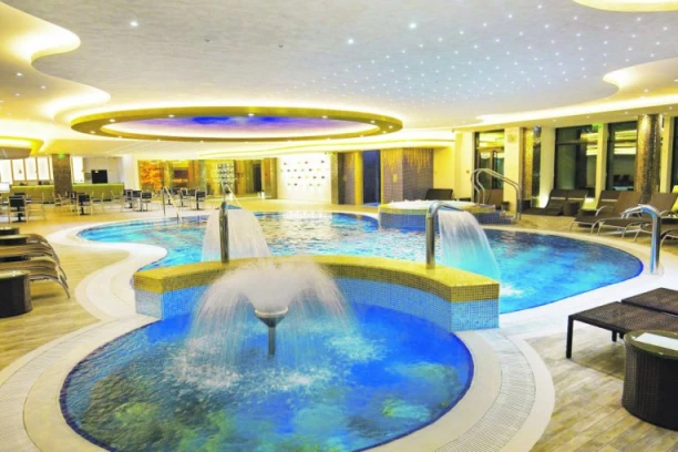 MINISTARSTVO TURIZMA POZVALO UGOSTITELJE DA SE PRIJAVE ZA ŠEMU DODELE VAUČERA! Evo kolika im je vrednost ove godine!