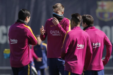 Kriza potresa Barselonu: Dvojica "teškaša" se potukla posle treninga