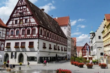 Grad u Nemačkoj leži na 72 tone dijamanata! Meštani nisu spremni da ga razruše kako bi se obogatili, za to postoji jedan razlog