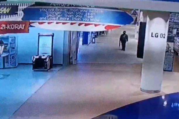 (VIDEO) Tajlandski vojnik ušao u tržni centar i otvorio vatru: Povređen veliki broj ljudi