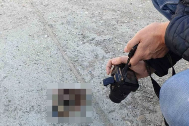 (UZNEMIRUJUĆA FOTOGRAFIJA) Mački odsekli glavu i bacili je u dvorište! Jezivo zastrašivanje Nikole Radosavljevića