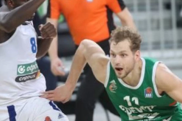 CEDEVITA OLIMPIJA KONAČNO POBEDILA: Blažič UNIŠTIO Split!