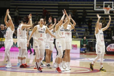 Da li to košarkašice Srbije DOBIJAJU OGROMNO POJAČANJE? Amerikanka TRENIRALA SA REPREZENTACIJOM!