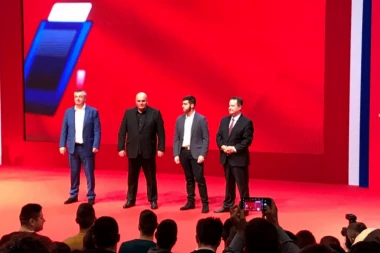 30 godina postojanja SPS-a: Lideri i veliki broj građana na veličanstvenom skupu