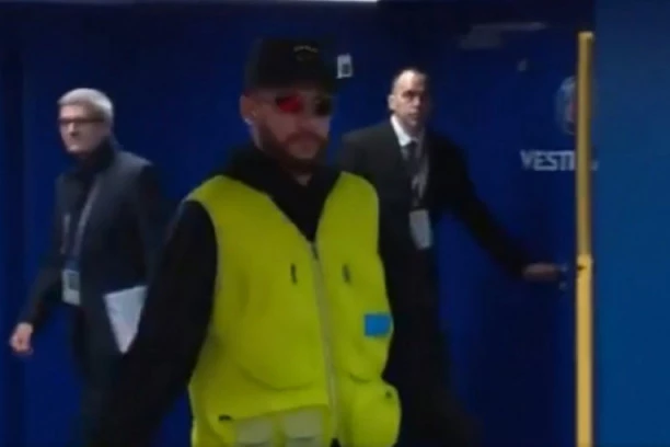 (VIDEO) Nejmara pomešali sa redarima na "Parku prinčeva"!